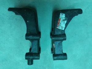 Giá đỡ chân Ca bin vào sát xi L&R